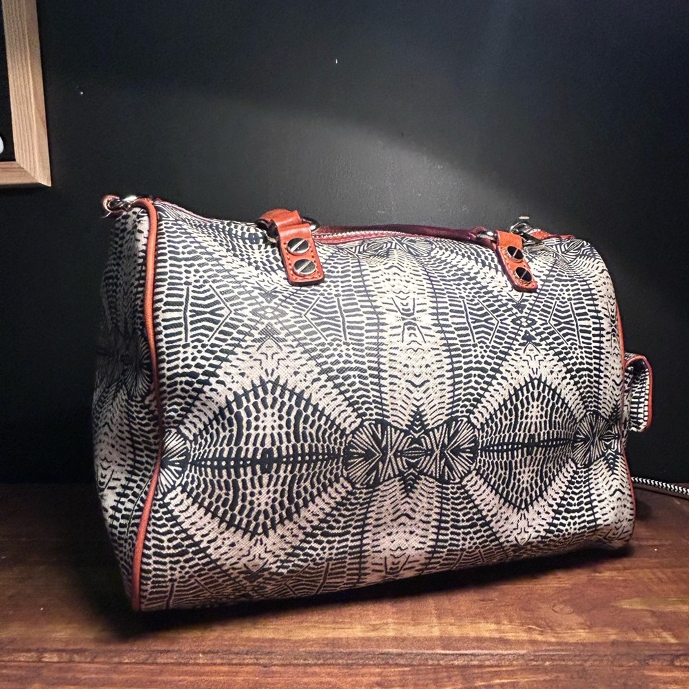 RARE L.A.M.B Aztec and lamb printed leather duffle handbag Y2K style - Picture 7 of 15